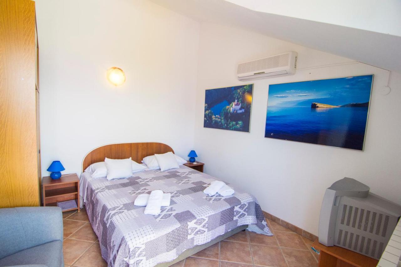 Villa Tereza Splitska Luaran gambar